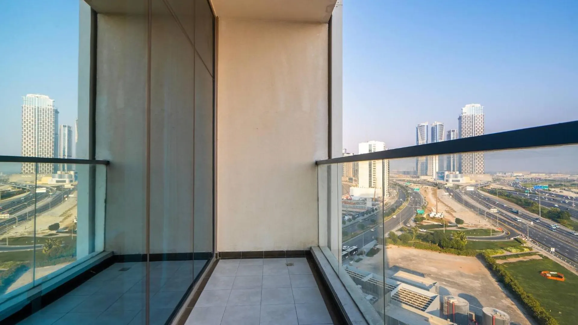 Apartment Stylish Studio Bayz Danube Burj Khalifa View Pool Dubai