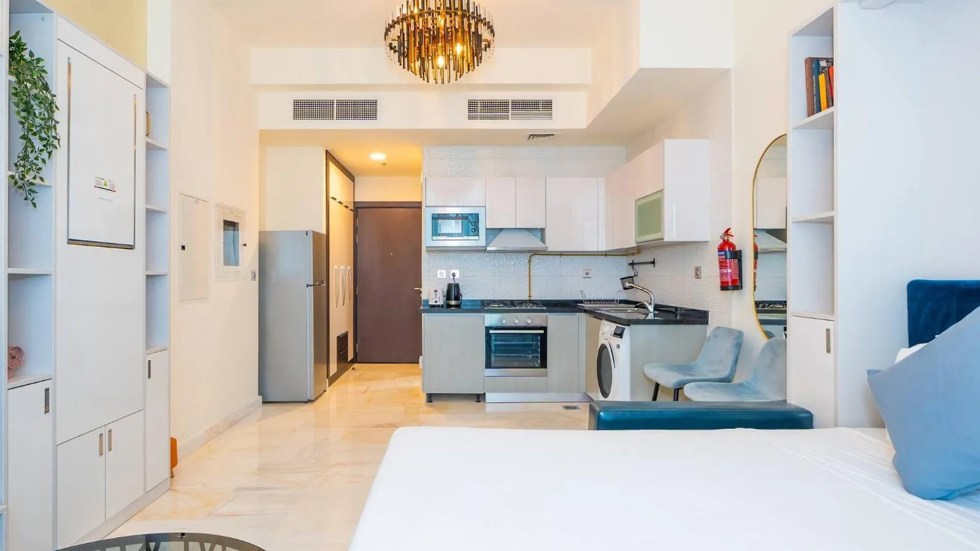 Stylish Studio Bayz Danube Burj Khalifa View Pool Dubai